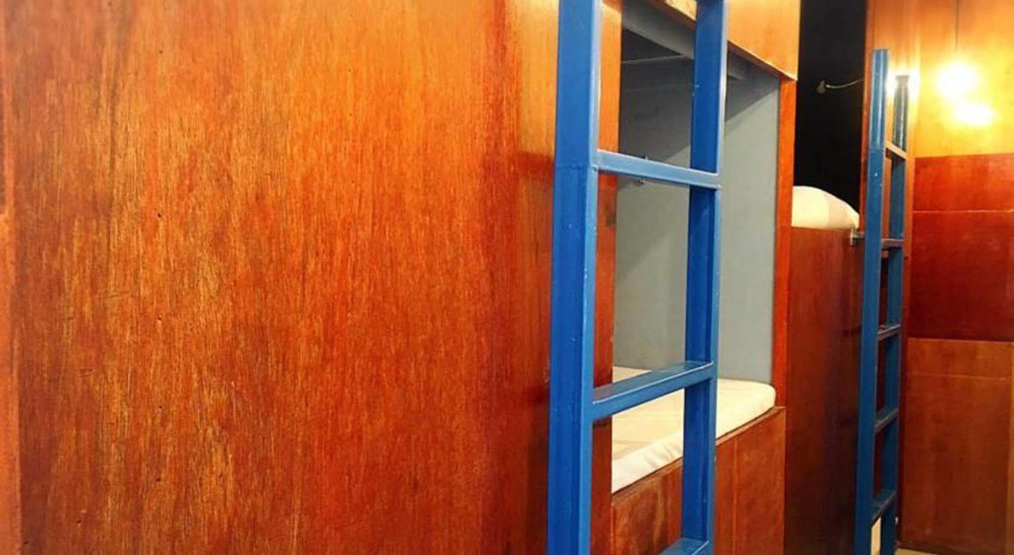 Wire Hostel Patong Zewnętrze zdjęcie