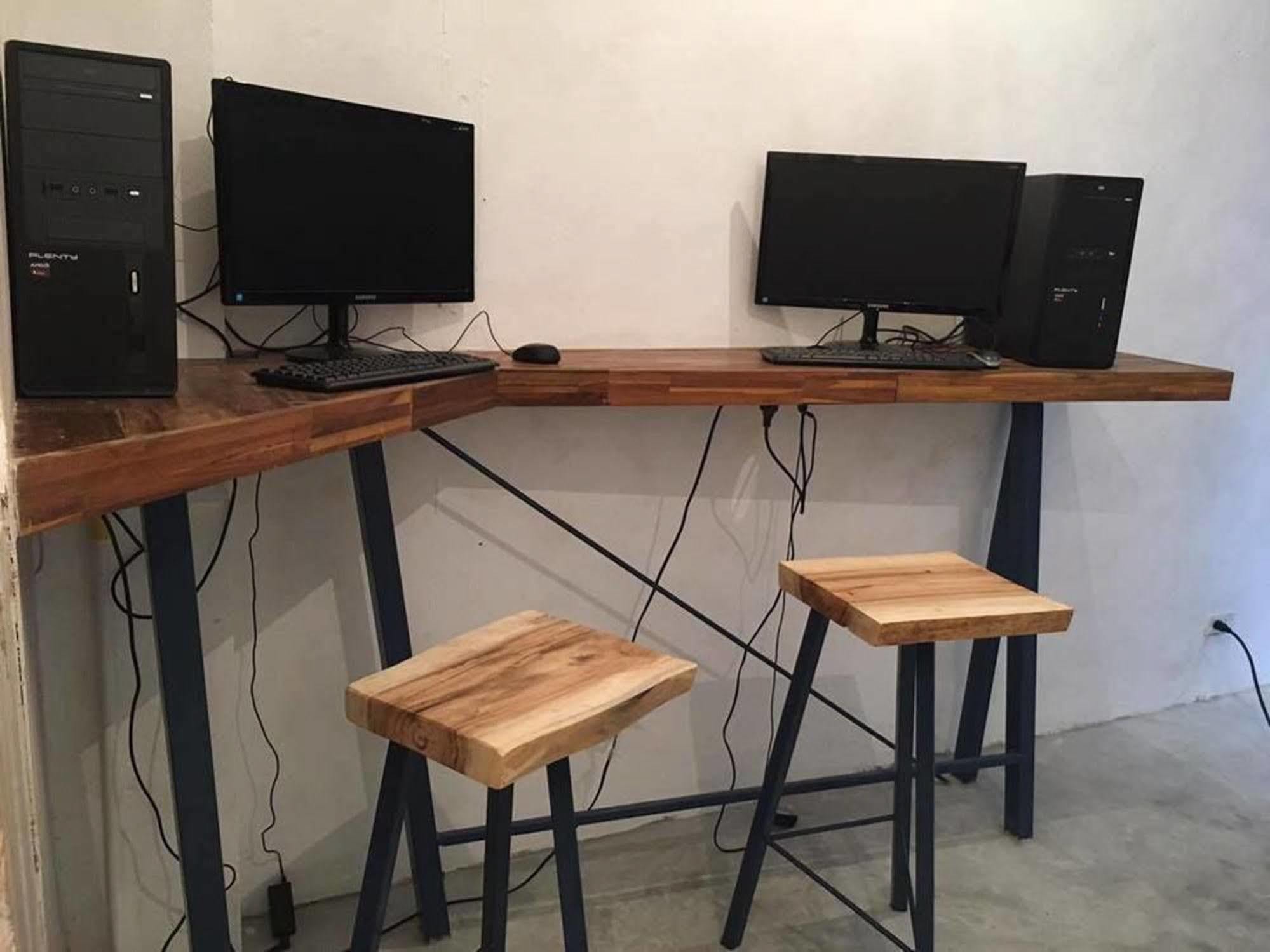 Wire Hostel Patong Zewnętrze zdjęcie